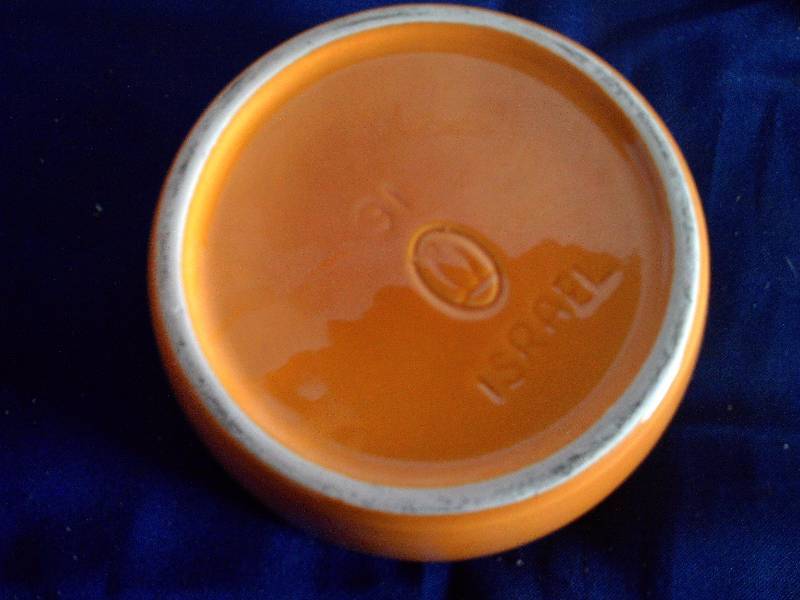 2 vintage shallow orange bowls