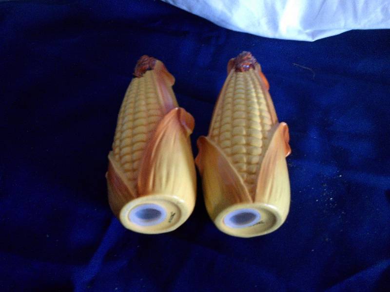 vintage corn salt and pepper shakers