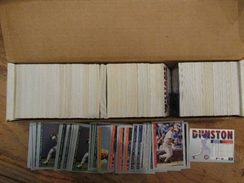 Box of 1993 Fleer baseball cards...