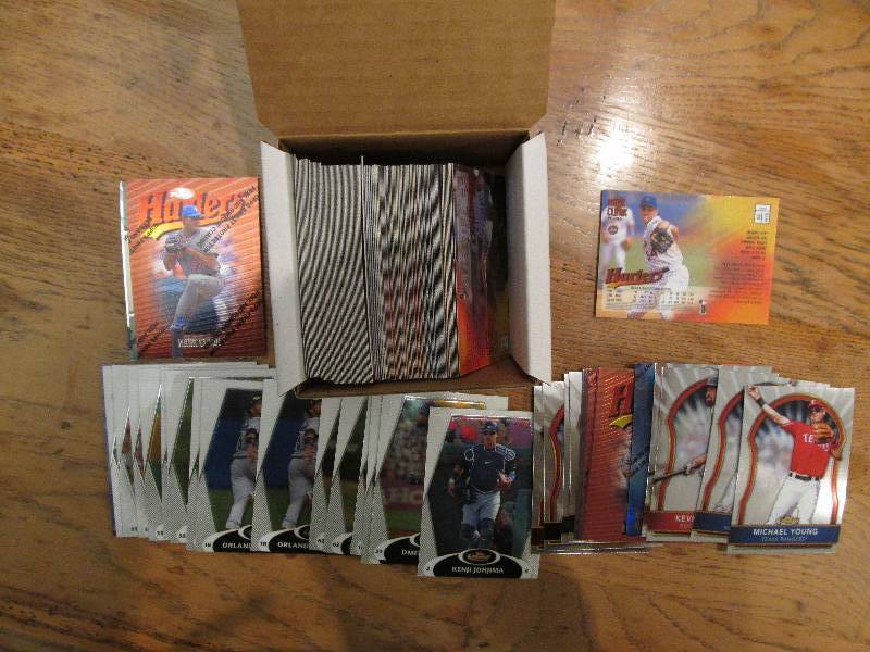 Box of 1997 Topps Finest baseball c...