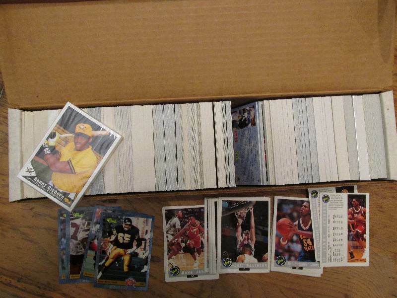 Box of Classic all sports cards...