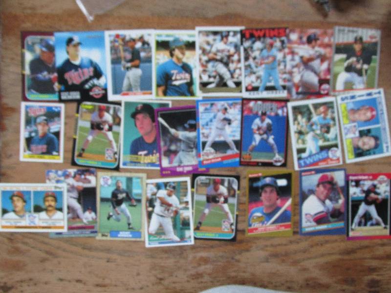 25 Kent Herbeck 1983 - 1994 cards...