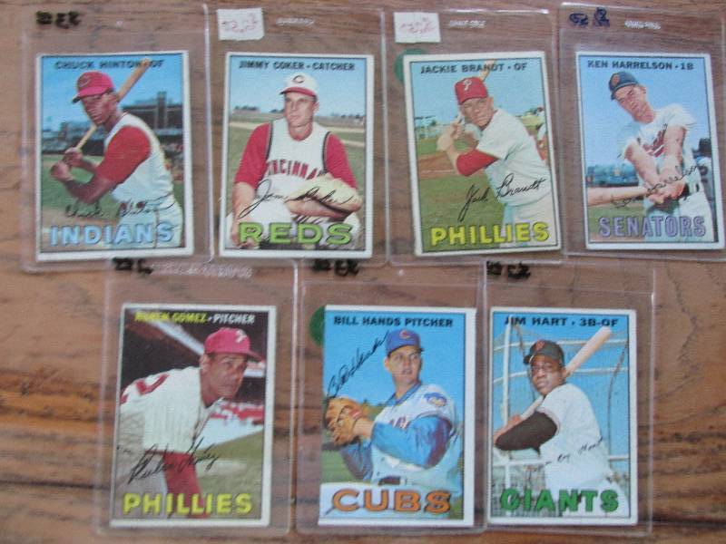 Lot of 1967 Topps baseball cards...