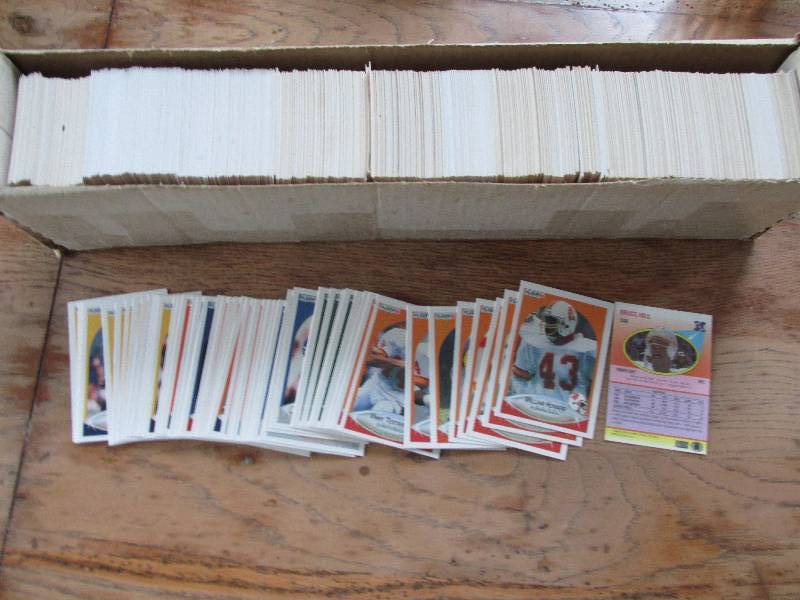 Box of 1990 Fleer football cards...