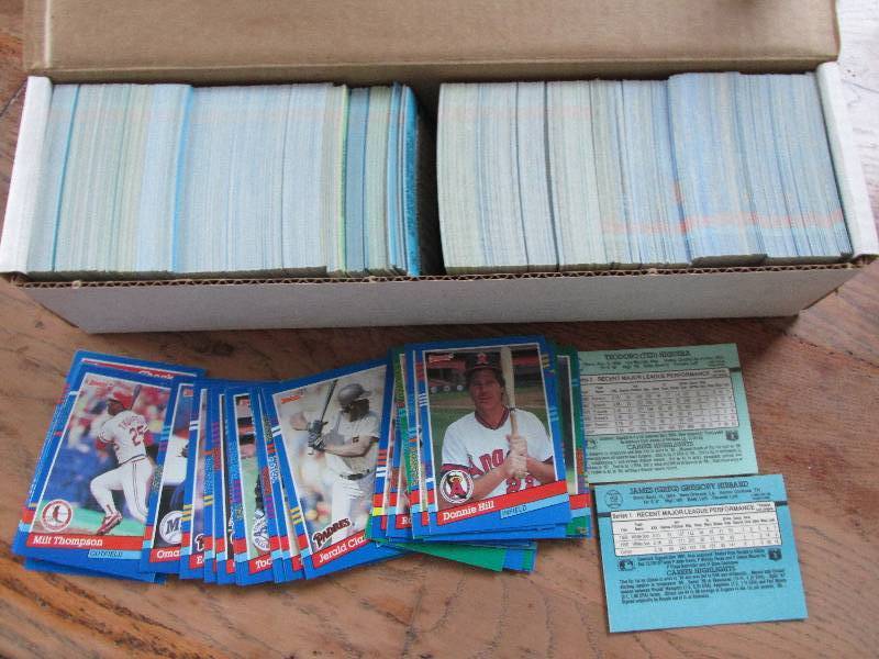 Box of 1991 Donruss baseball cards...