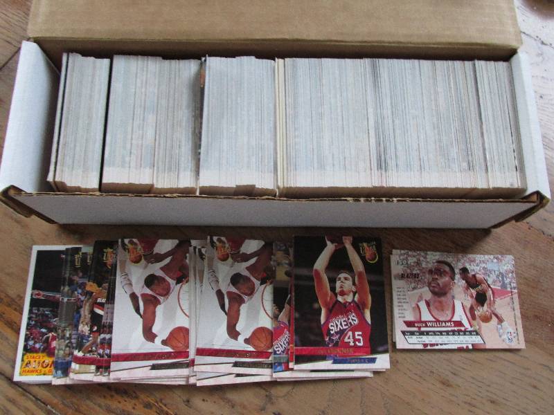 Box of 1993 - 1994 Fleer Ultra bask...