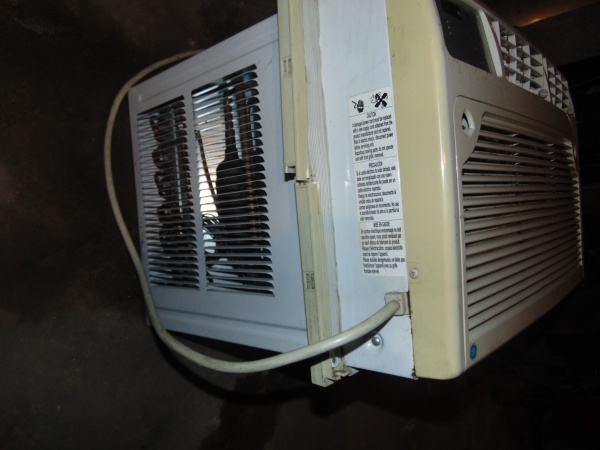 GE Window Air Conditioner