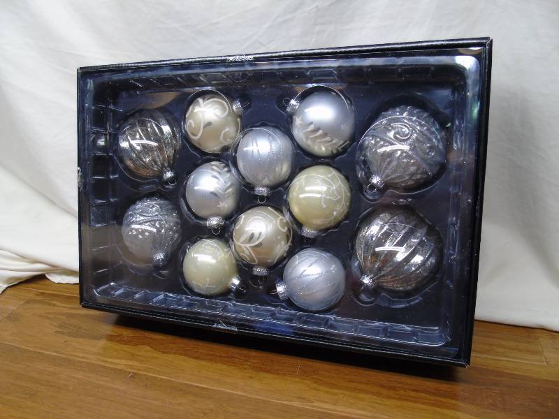 McLeland Design SilverGoldWhite Ornaments - 12