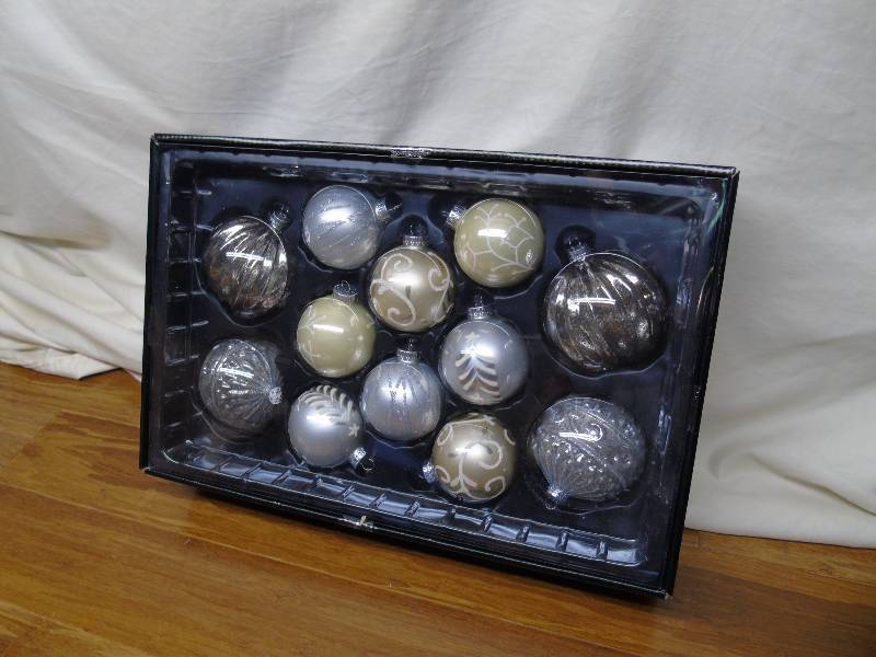 McLeland Design SilverGoldWhite Ornaments - 12