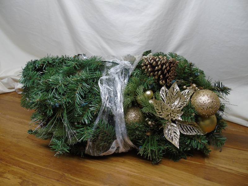 Kirkland Pre-Lit Classic Poinsettia Garland, 6 ft. - Gold color