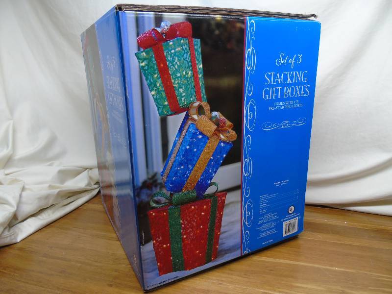 Set of 3 Stacking Gift Boxes