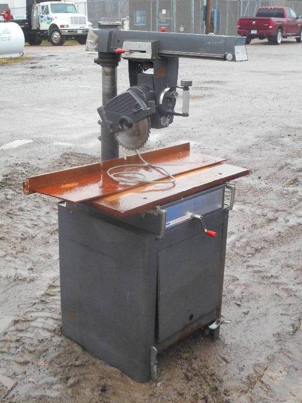 lot 13 image: Magna SawSmith Radial Arm Saw With ...