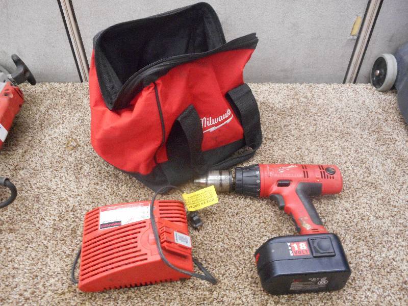 Milwaukee 18Volt 12 VSR Drill Set...