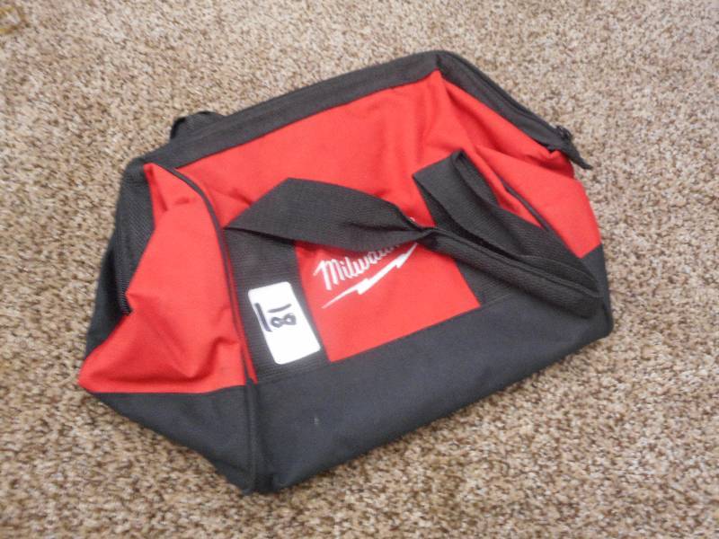 Milwaukee Cordless Tool Set Carry B...