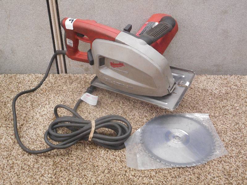 Milwaukee Heavy Duty 8 Metal Cutti...