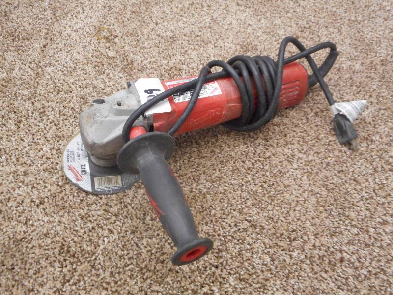 Milwaukee 4.5 SanderGrinder ...