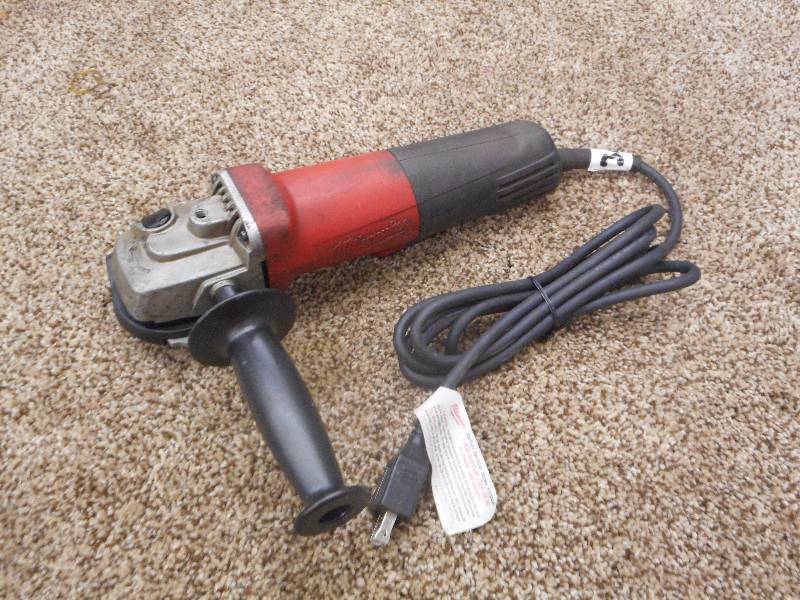 Milwaukee 4.5 SanderGrinder ...