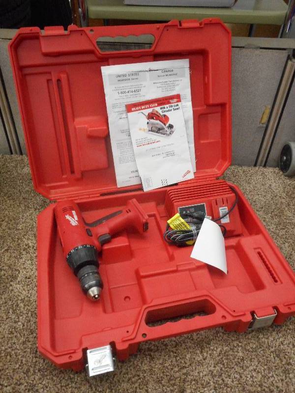 Milwaukee PowerPlus 12 Drill With...