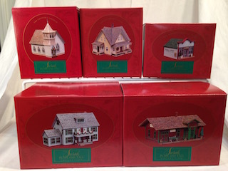Hallmark Sarah Plain & Tall House Set