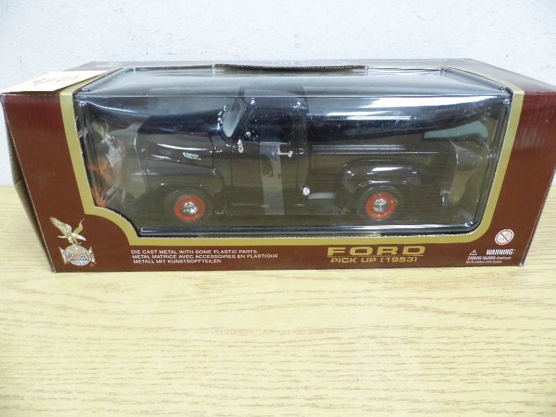 Diecast 118 Scale - 1953 Ford Pickup