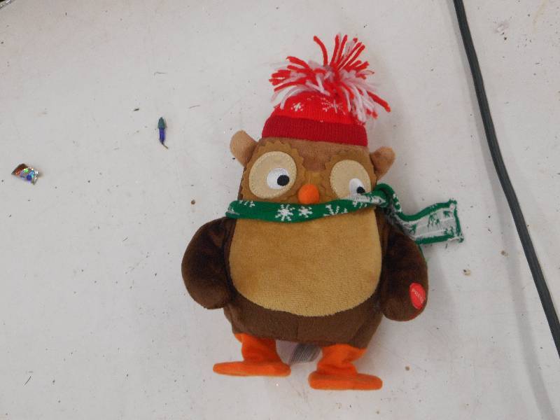 PENGUIN CHRISTMAS ORNAMENT