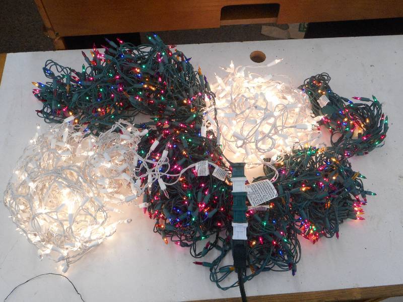 6 BOXES OF CHRISTMAS LIGHTS OVER 400 FEET 1000 LED LIGHTS