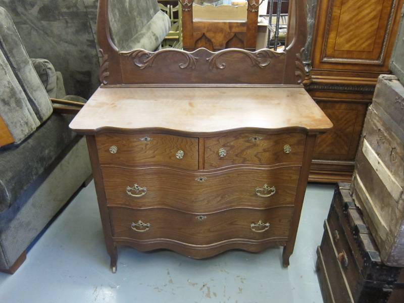 Dresser with Mirror Frame