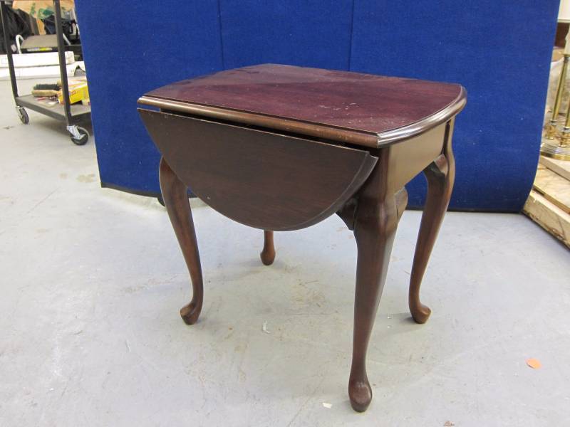 End Table with Drop Leaves