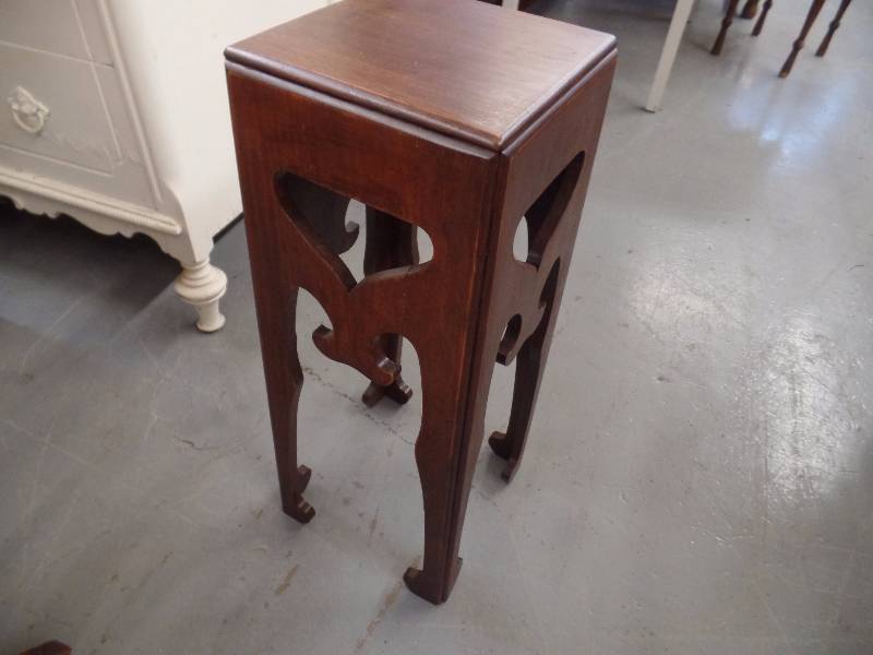 Plant stand