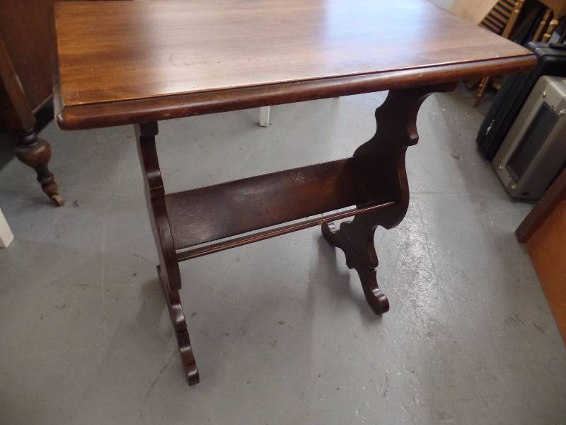 Magazine Table