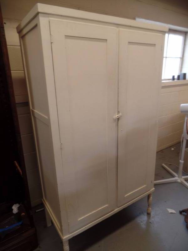 Wardrobe (matches lot 50)