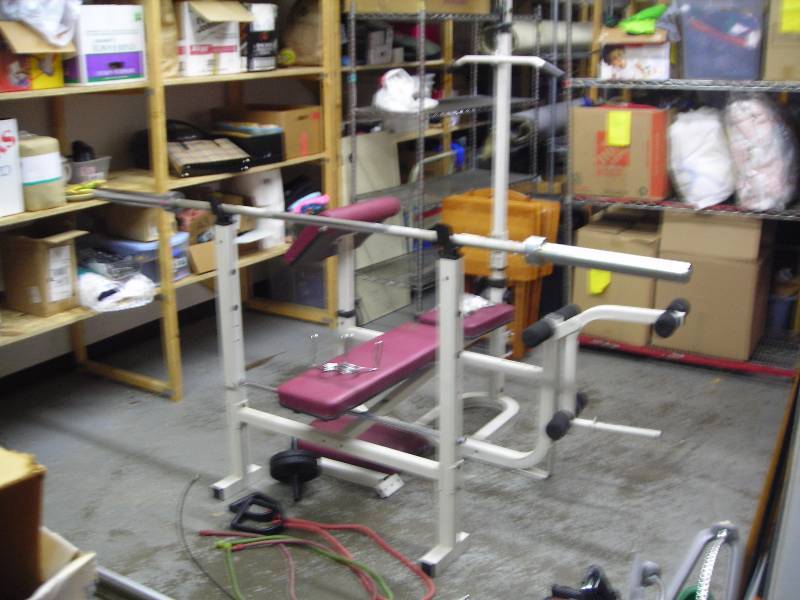Golds Gym 4 In 1  Weight Bench With Olympic Bar