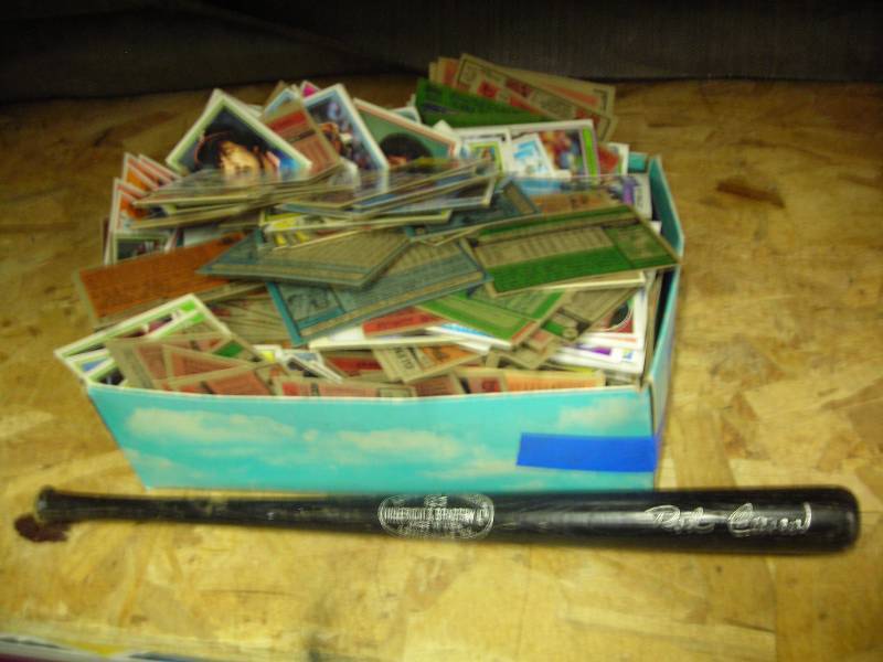 Shoe Box Full Of Baseball Cards & Miniture Collectible Bat