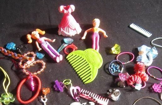 LOT - Polly Pocket, Barbie Pieces, Hair Pieces, ETC