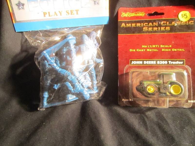 LOT - Police Play Set & Collectible John Deere 8300 Toy Tractor
