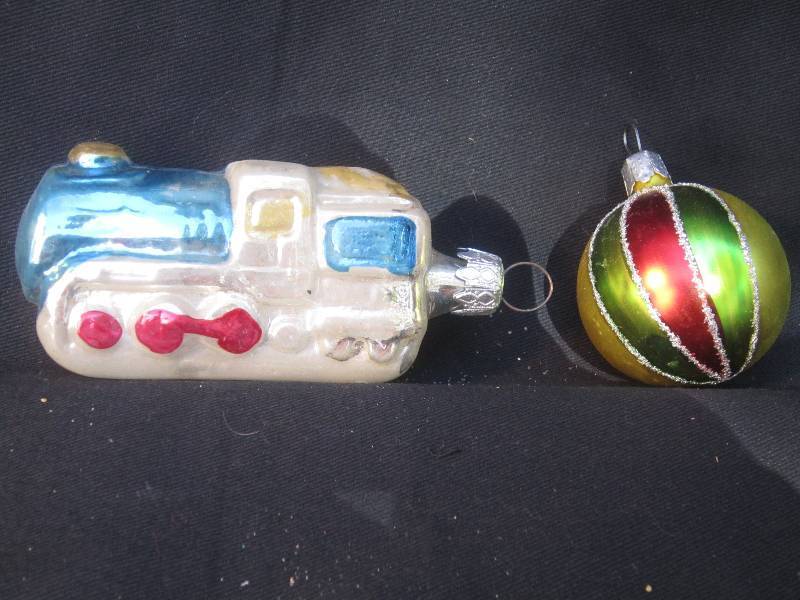 Blown Glass Train Orn and Glass Ball Orn