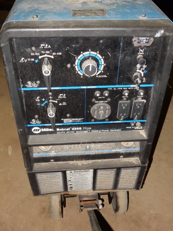 lot 20 image: Miller Bobcat 225 G Generator