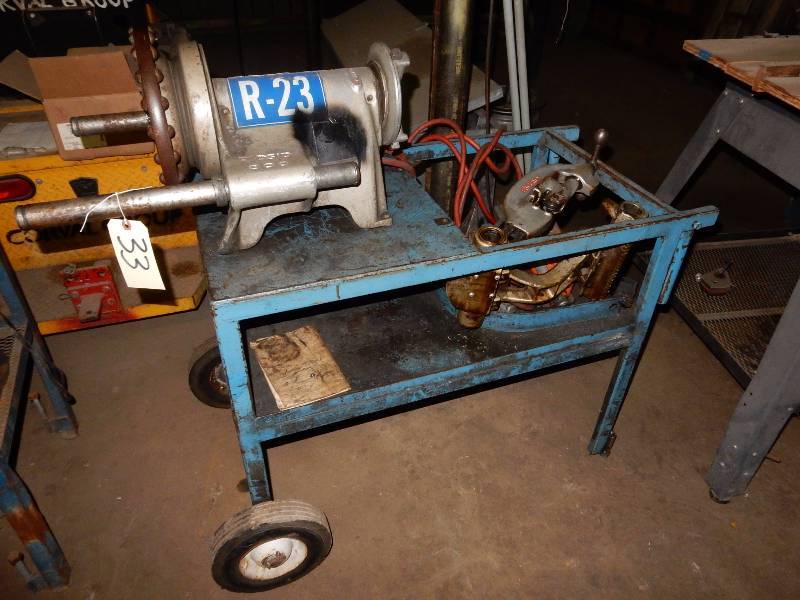 lot 33 image: Ridgid 300 PipeThreader with Cutting Attachment. Tested and works