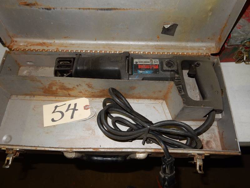 lot 54 image: Black and Decker Industrial Cut Saw