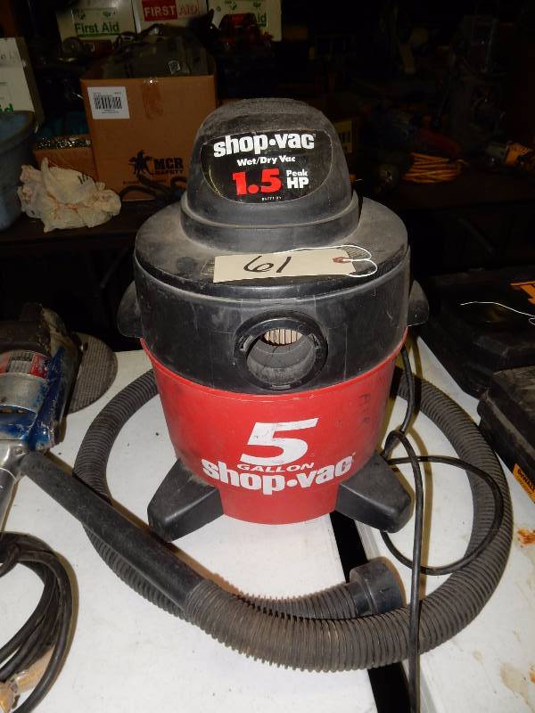 lot 61 image: Shop Vac, 1.5 H.P.. 5 Gallon