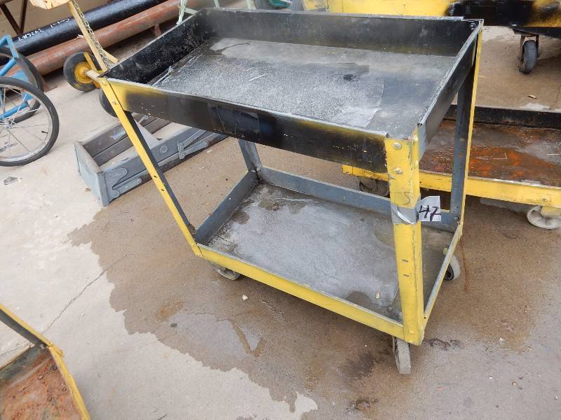 lot 147 image: Rolling Cart