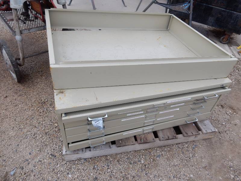 lot 160 image: 7 Drawer, blue Print cabinet with riser