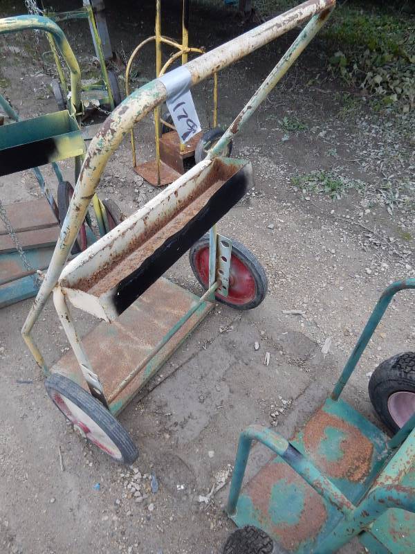 lot 179 image: 2 tank upright cart