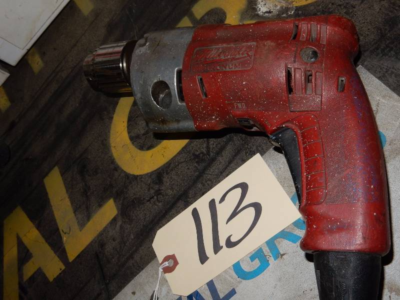 lot 113 image: Milwaukee hole shooter