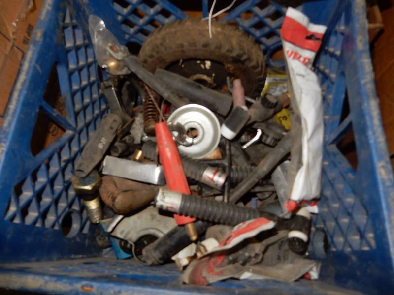 lot 205 image: Misc. items as pictured.. Look at the closeups