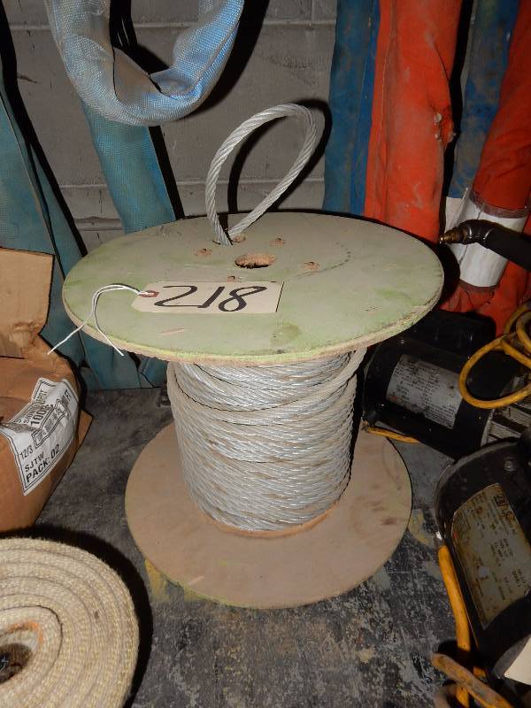 lot 218 image: Roll of 12 in Cable