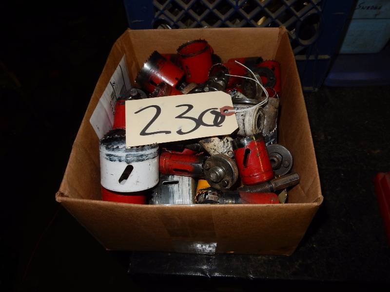 lot 230 image: Box of Hole Saws