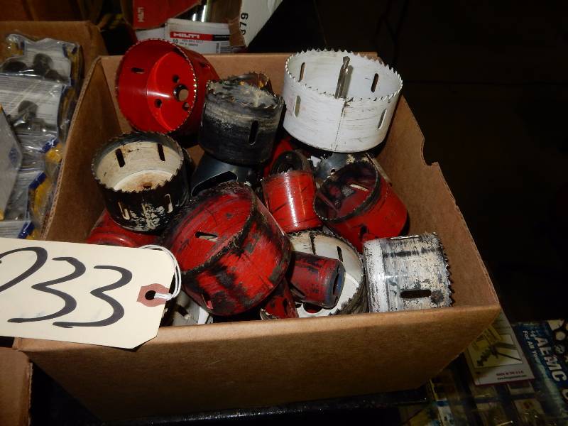 lot 233 image: Box of Hole Saws