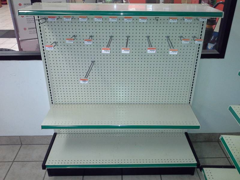 lot 7 image: Retail Shelf Racking