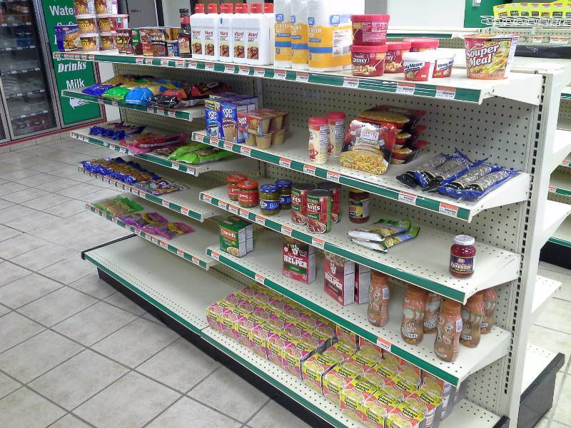 lot 24 image: Lot of Assorted Canned Goods and Various food items (168 items)
